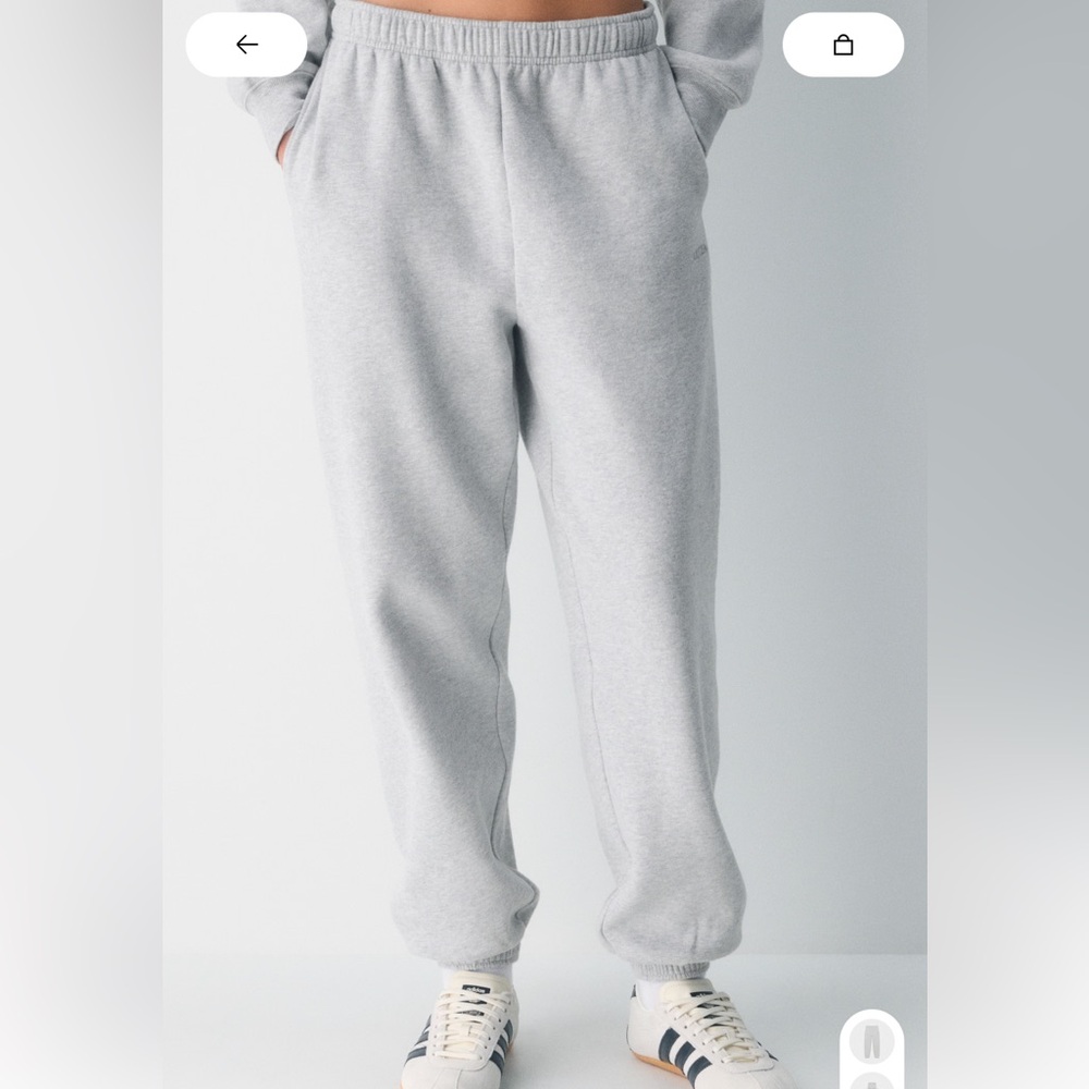 Aritzia Light Gray Sweatpants — Classic Fleece Joggers